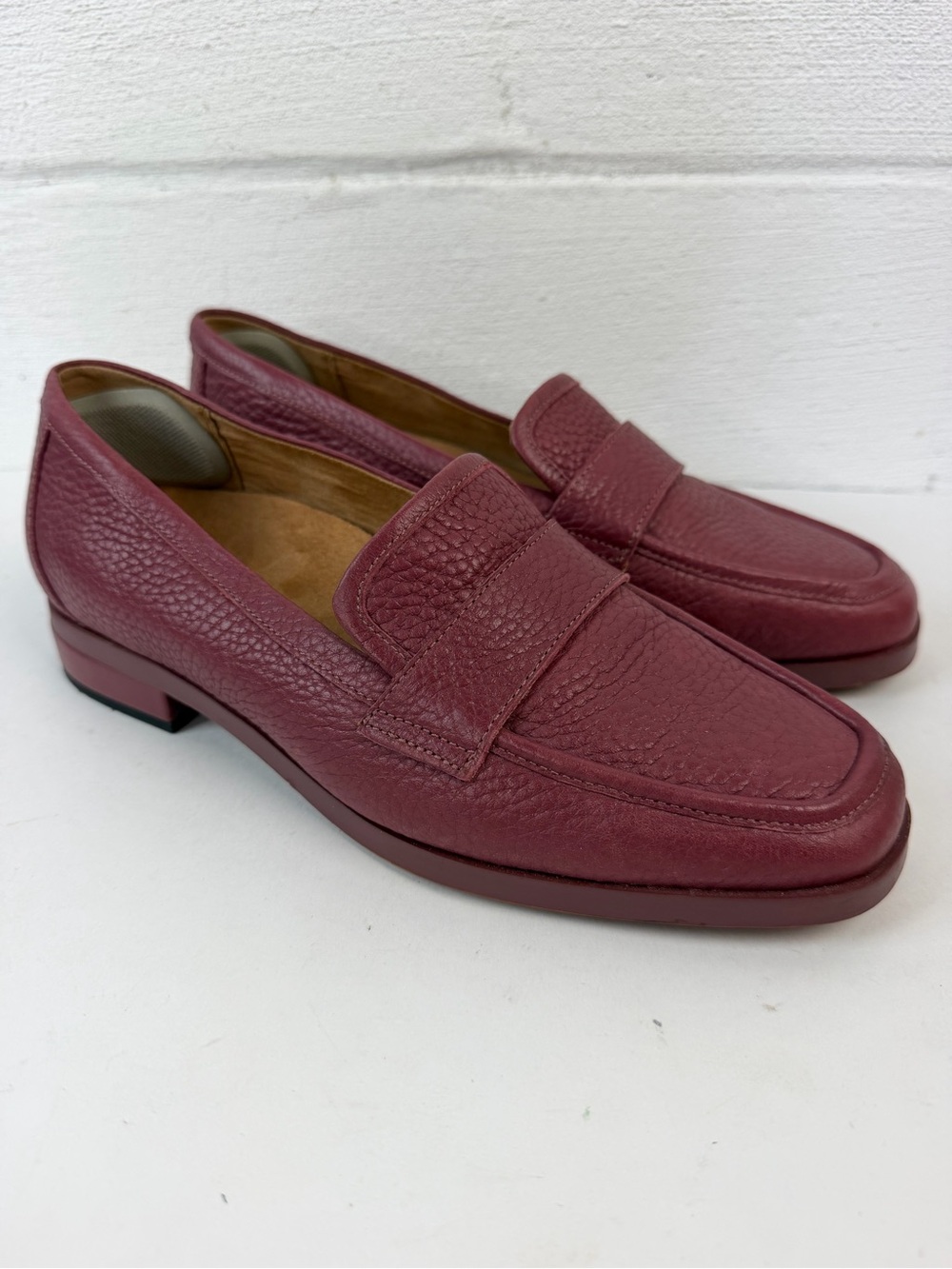 Vionic Sellah Mauve Leather Loafers, 7
